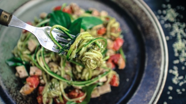 zoodles on fork